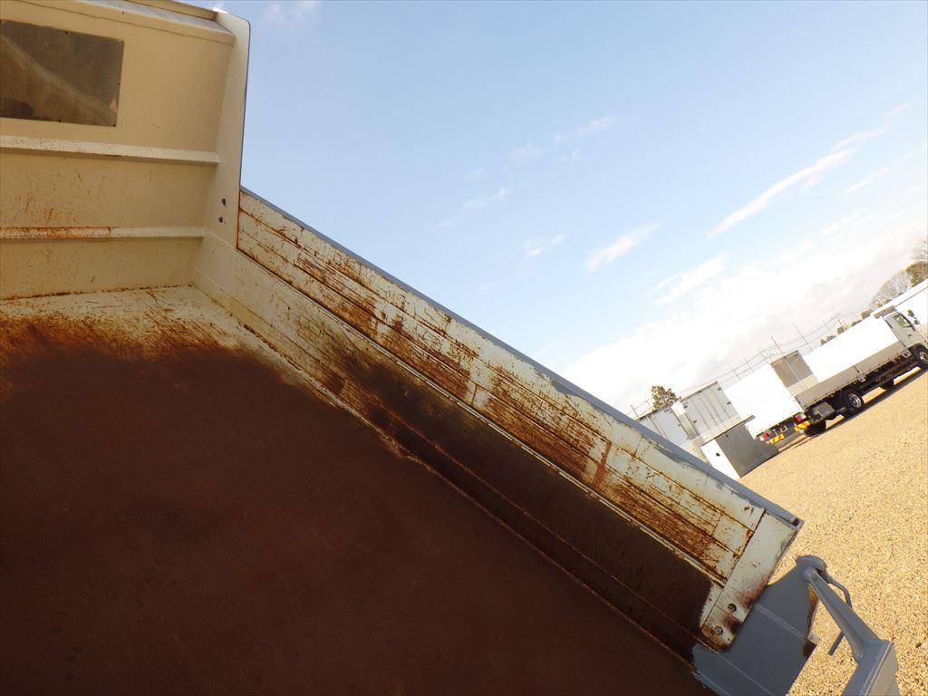 日野レンジャーダンプ中型（4t）[写真10]