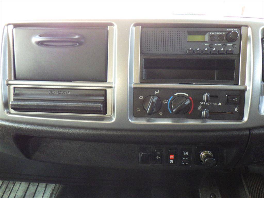 日野レンジャーダンプ中型（4t）[写真22]