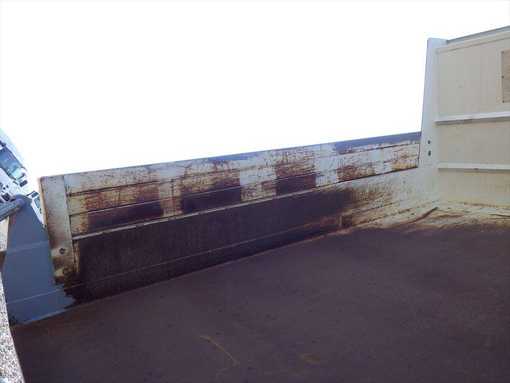 日野レンジャーダンプ中型（4t）[写真09]