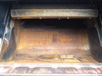 日野レンジャーパッカー車（塵芥車）中型（4t）[写真19]