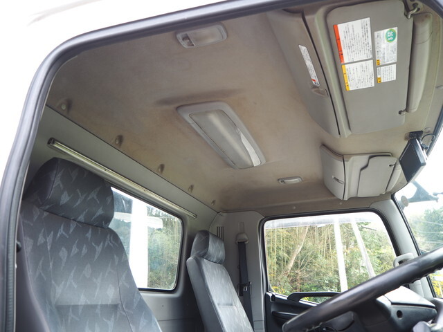 日野レンジャーパッカー車（塵芥車）中型（4t）[写真33]