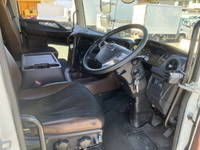 日野プロフィアトレーラーヘッド（トラクターヘッド）大型（10t）[写真27]