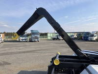 いすゞフォワードコンテナ専用車中型（4t）[写真18]