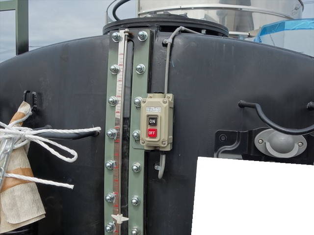 三菱ふそうキャンターバキュームカー小型（2t・3t）[写真14]