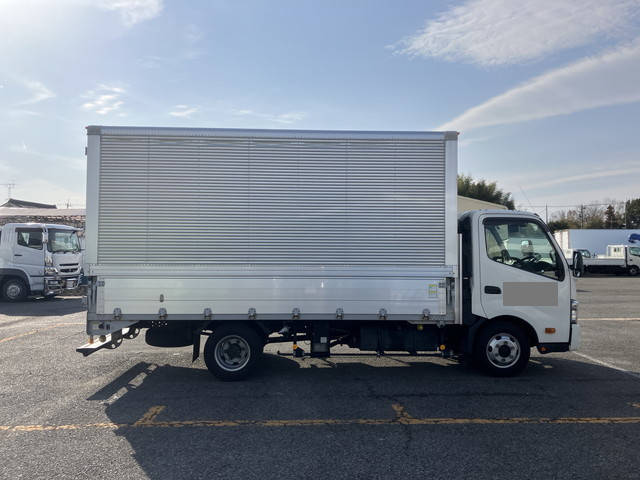 日野デュトロアルミウイング小型（2t・3t）[写真06]