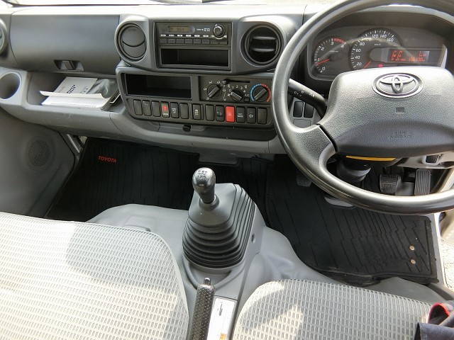 トヨタその他の車種パネルバン小型（2t・3t）[写真17]