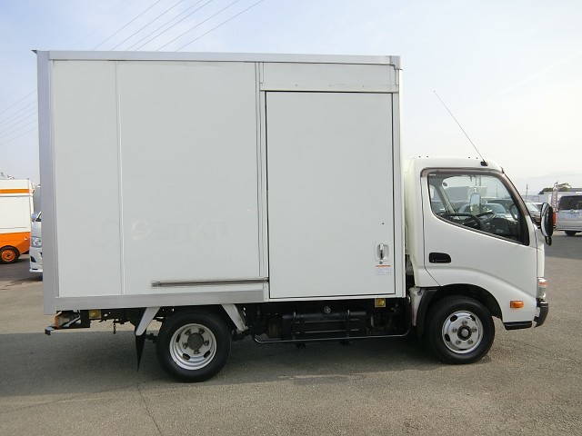 トヨタその他の車種パネルバン小型（2t・3t）[写真06]