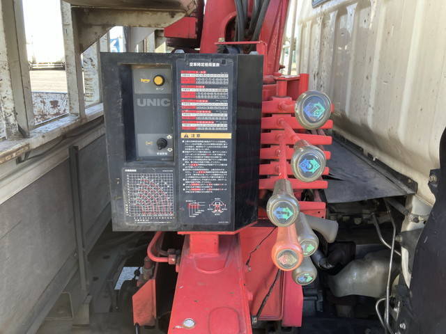 三菱ふそうキャンタークレーン6段小型（2t・3t）[写真17]