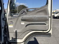 三菱ふそうキャンタークレーン6段小型（2t・3t）[写真29]