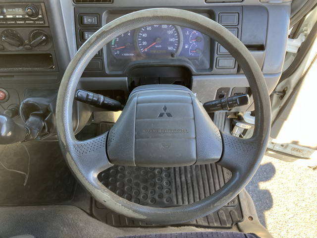 三菱ふそうキャンタークレーン6段小型（2t・3t）[写真35]