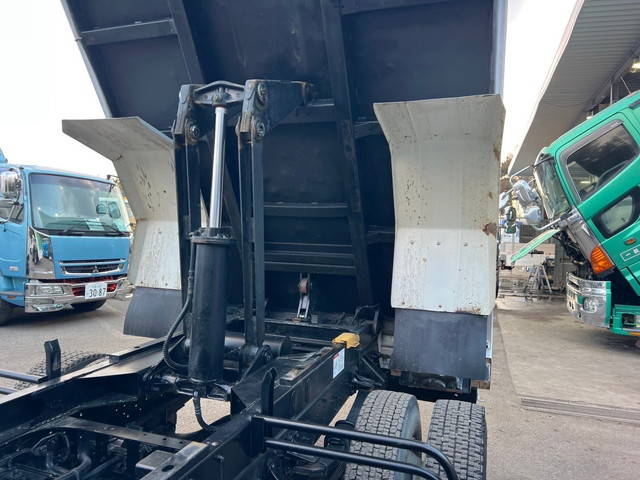 いすゞフォワードダンプ中型（4t）[写真13]