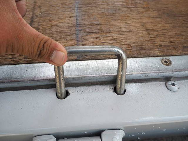 三菱ふそうキャンターアルミウイング小型（2t・3t）[写真11]