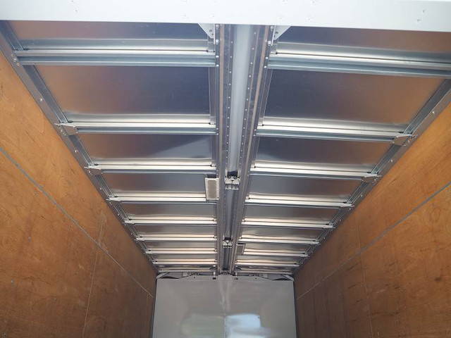 三菱ふそうキャンターアルミウイング小型（2t・3t）[写真14]