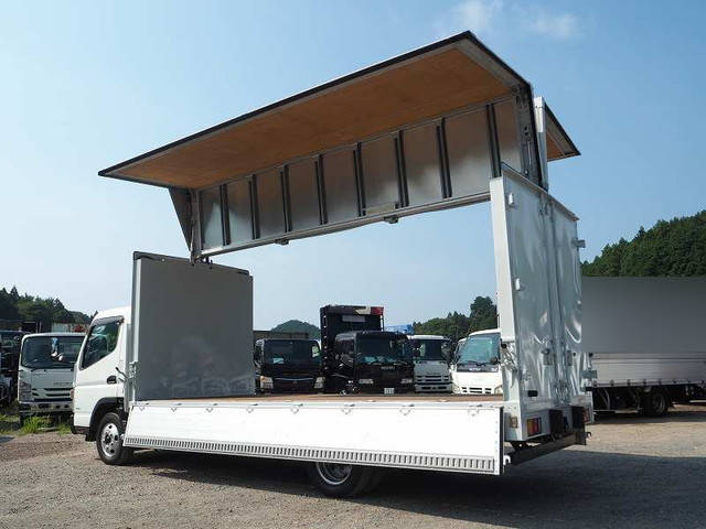 三菱ふそうキャンターアルミウイング小型（2t・3t）[写真02]