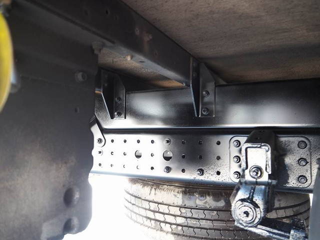 三菱ふそうキャンターアルミウイング小型（2t・3t）[写真22]