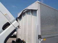 三菱ふそうキャンターアルミウイング小型（2t・3t）[写真32]