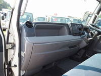 三菱ふそうキャンターアルミウイング小型（2t・3t）[写真34]