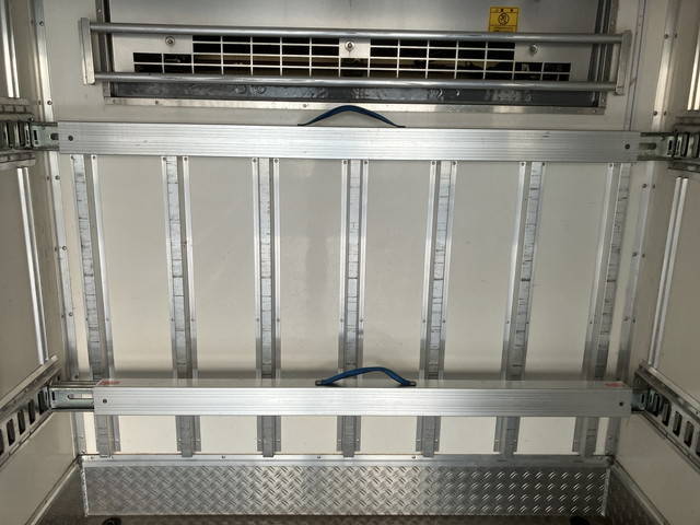 日野デュトロ冷凍車（冷蔵車）小型（2t・3t）[写真15]