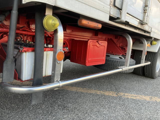 日野デュトロ冷凍車（冷蔵車）小型（2t・3t）[写真22]