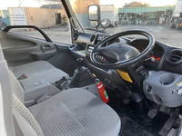 日野デュトロ冷凍車（冷蔵車）小型（2t・3t）[写真33]