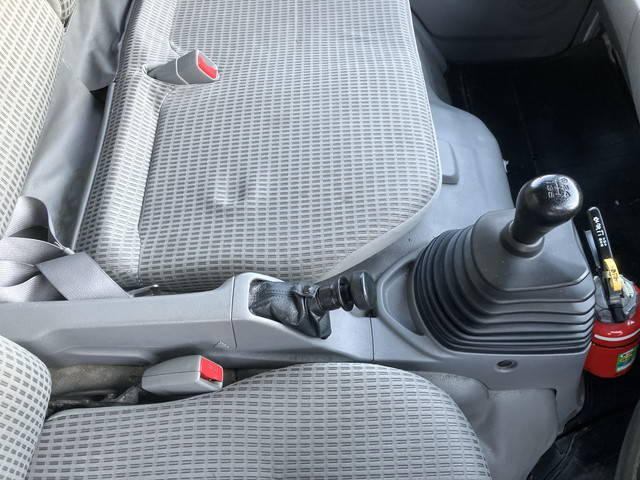 日野デュトロ冷凍車（冷蔵車）小型（2t・3t）[写真34]