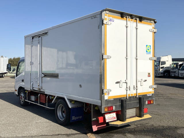 日野デュトロ冷凍車（冷蔵車）小型（2t・3t）[写真04]
