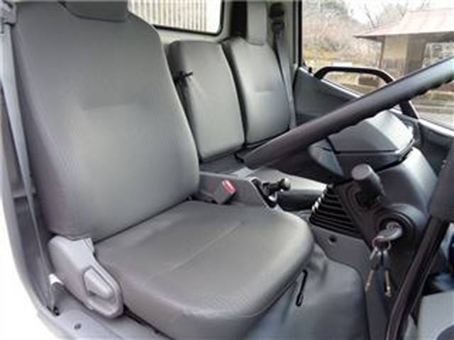 日野デュトロダンプ小型（2t・3t）[写真27]