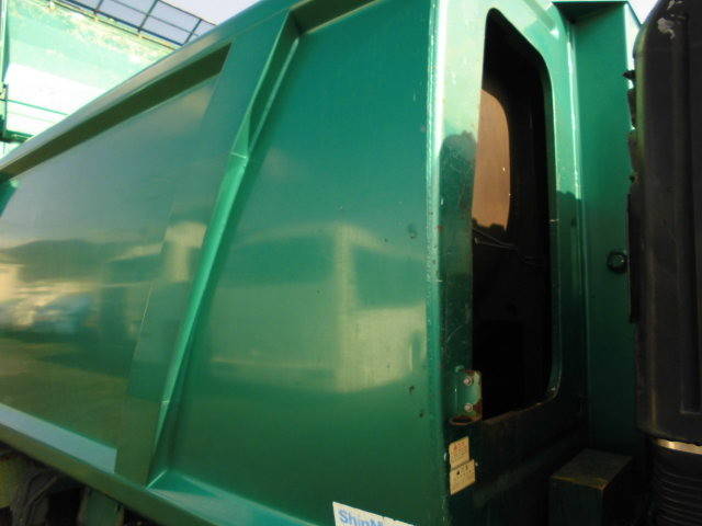 日野レンジャーパッカー車（塵芥車）中型（4t）[写真15]