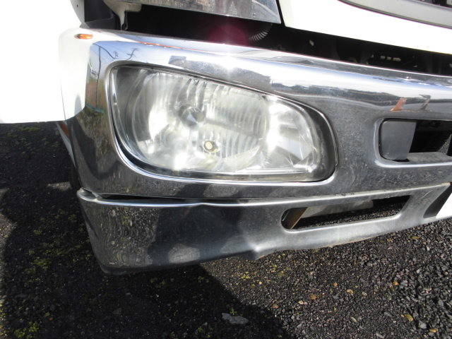 日野レンジャーパッカー車（塵芥車）中型（4t）[写真18]