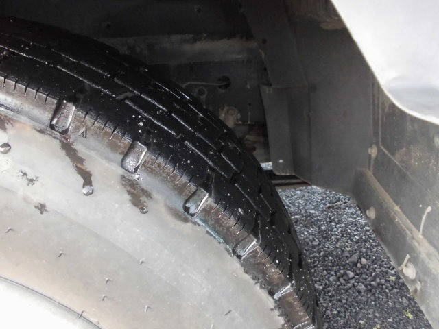 日野レンジャーパッカー車（塵芥車）中型（4t）[写真19]