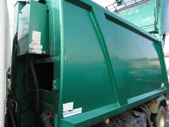 日野レンジャーパッカー車（塵芥車）中型（4t）[写真21]