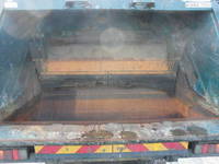 日野レンジャーパッカー車（塵芥車）中型（4t）[写真05]