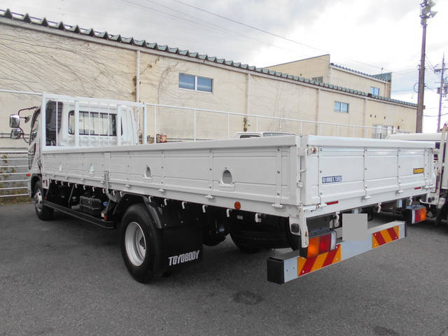 三菱ふそうファイター平ボディ中型（4t）[写真02]