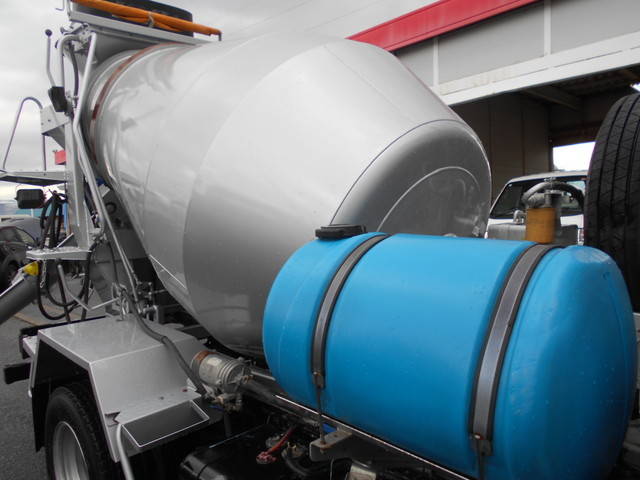 いすゞエルフミキサー車（コンクリートミキサー）小型（2t・3t）[写真11]