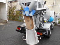 いすゞエルフミキサー車（コンクリートミキサー）小型（2t・3t）[写真13]