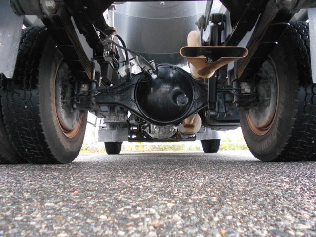 いすゞエルフミキサー車（コンクリートミキサー）小型（2t・3t）[写真24]