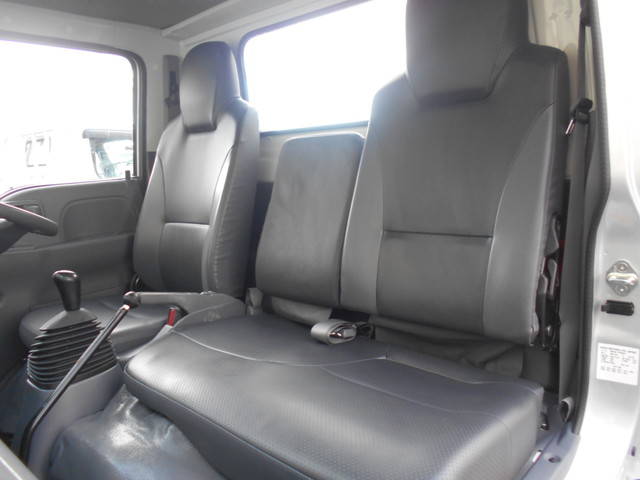 いすゞエルフミキサー車（コンクリートミキサー）小型（2t・3t）[写真30]