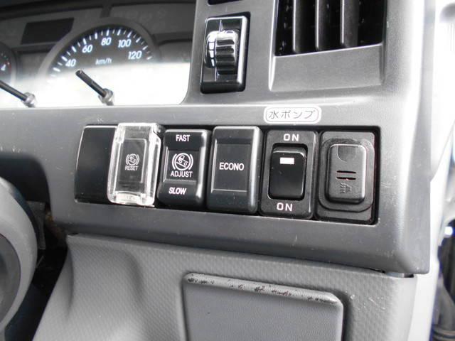 いすゞエルフミキサー車（コンクリートミキサー）小型（2t・3t）[写真36]