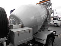 いすゞエルフミキサー車（コンクリートミキサー）小型（2t・3t）[写真08]