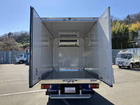 いすゞエルフ冷凍車（冷蔵車）小型（2t・3t）[写真11]