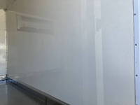 いすゞエルフ冷凍車（冷蔵車）小型（2t・3t）[写真15]