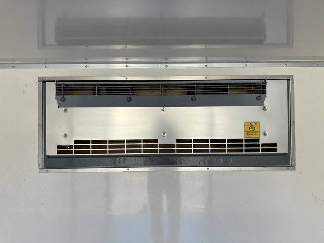 いすゞエルフ冷凍車（冷蔵車）小型（2t・3t）[写真17]