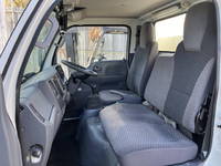 いすゞエルフ冷凍車（冷蔵車）小型（2t・3t）[写真27]