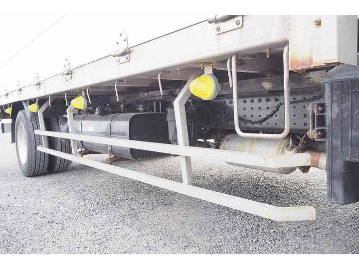 三菱ふそうキャンターアルミブロック小型（2t・3t）[写真14]