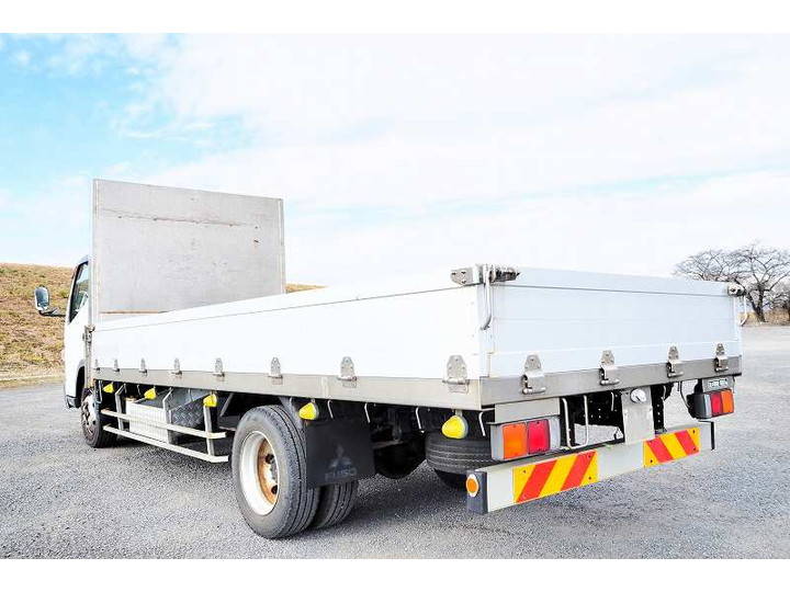 三菱ふそうキャンターアルミブロック小型（2t・3t）[写真02]