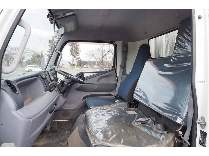 三菱ふそうキャンターアルミブロック小型（2t・3t）[写真29]