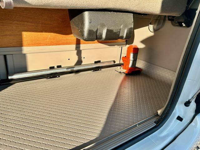 トヨタコースターマイクロバス[写真21]