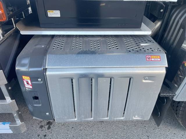 三菱ふそうスーパーグレートダンプ大型（10t）[写真14]