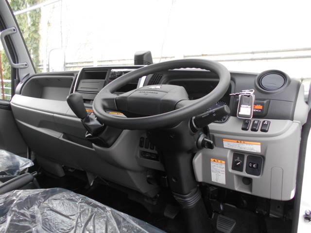 三菱ふそうキャンタークレーン5段小型（2t・3t）[写真27]