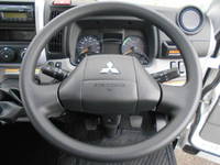 三菱ふそうキャンタークレーン5段小型（2t・3t）[写真31]